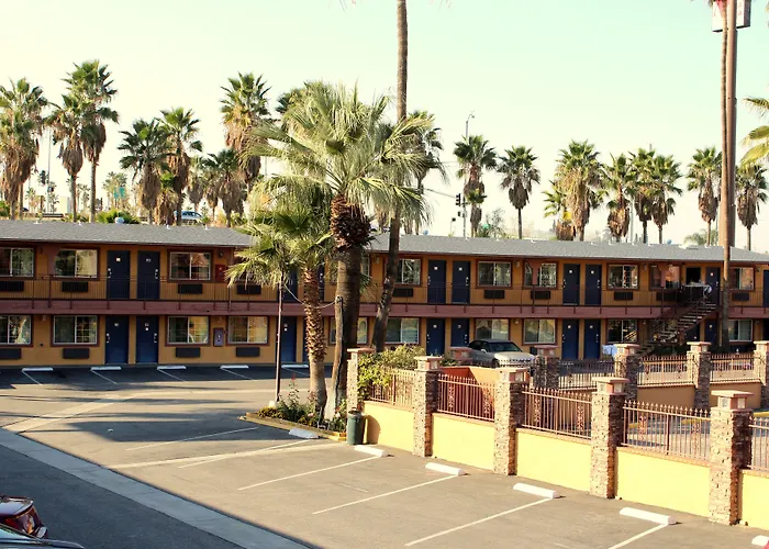 Orange Show Inn